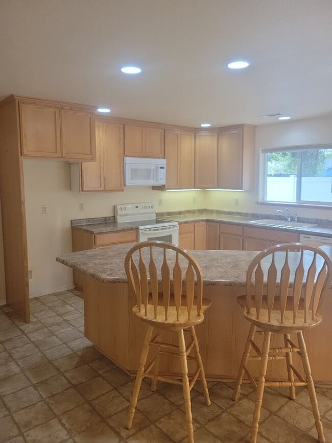 Photo - Beautiful 3 bed/2 bath home in Rogue River...