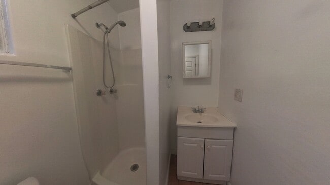 Photo - 17846 Tribune St