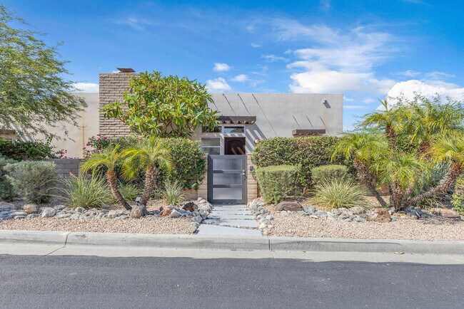 Photo - 53945 Eisenhower Dr