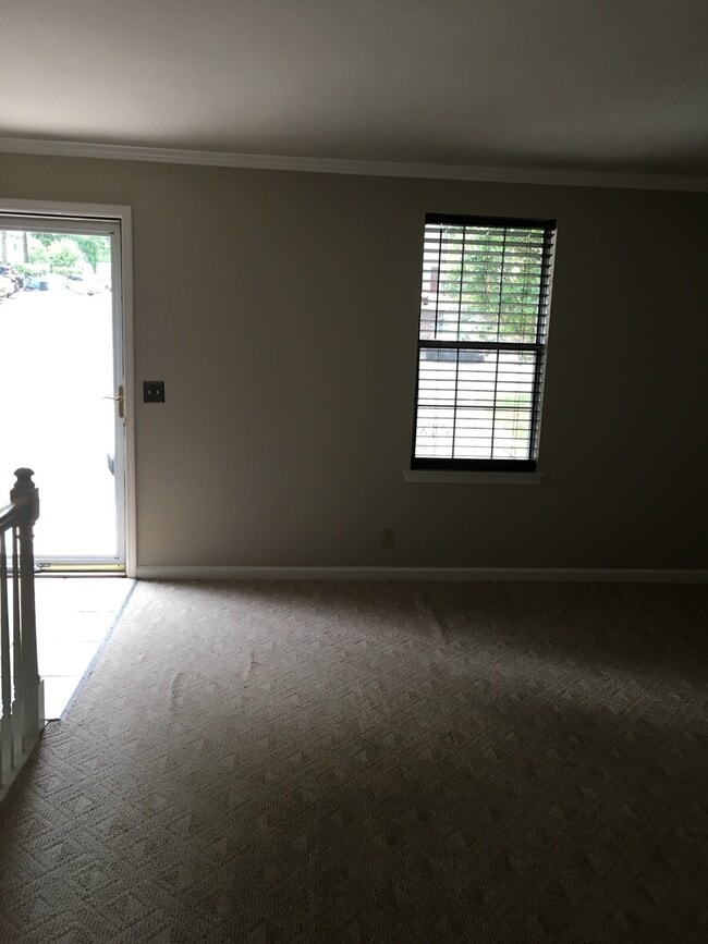 Photo - Move In Ready - Just off I-24