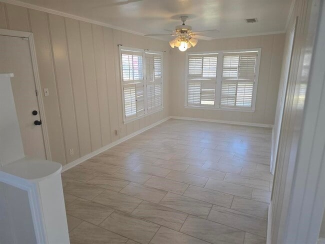 Photo - 1795 Euclid St