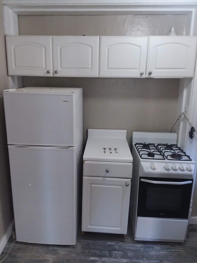 Photo - Cap Hil Adorable 1 Bedroom Available Now! ... Unidad Apt 4