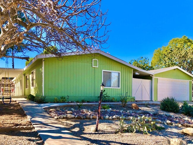 Photo - Awesome Updated Single Story in The Darling "Farm" Community of Wildomar, Close to Everything, bu...