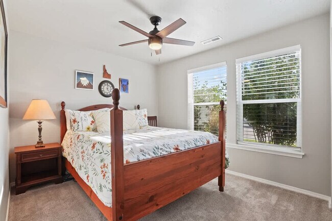 Photo - 218 Cliff Swallow Ave Unit ID1460944P