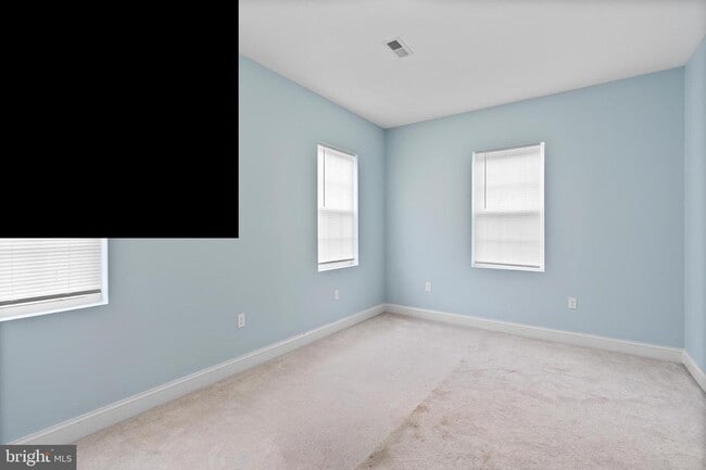 Photo - 5104 Midwood Ave