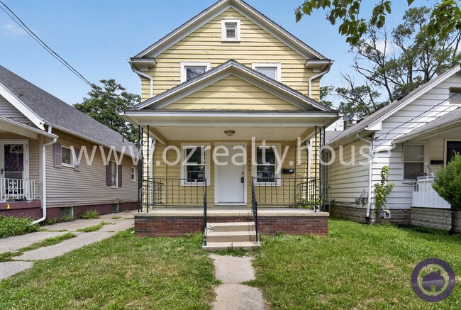 Building Photo - 2034 Berkshire Pl