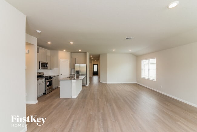 Photo - 1902 Morse Way