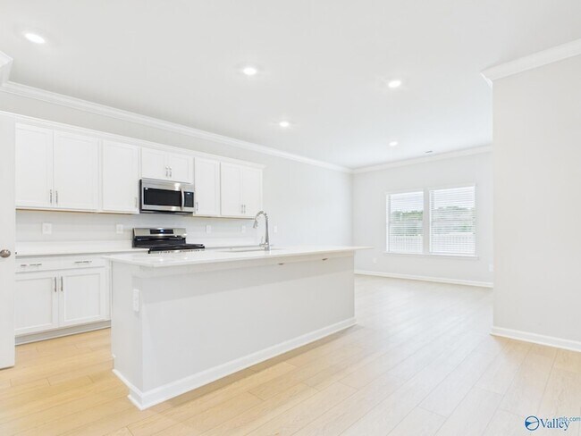 Photo - 18072 Longleaf Dr
