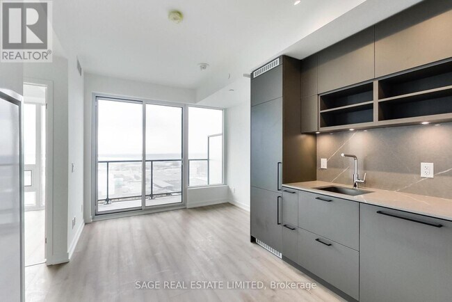 Photo - 135 E Liberty St Unit 1712