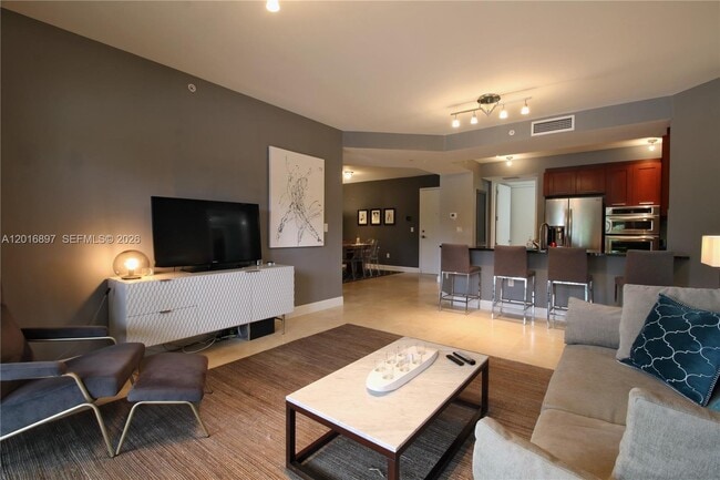 Building Photo - 2501 N Ocean Blvd Unit 352