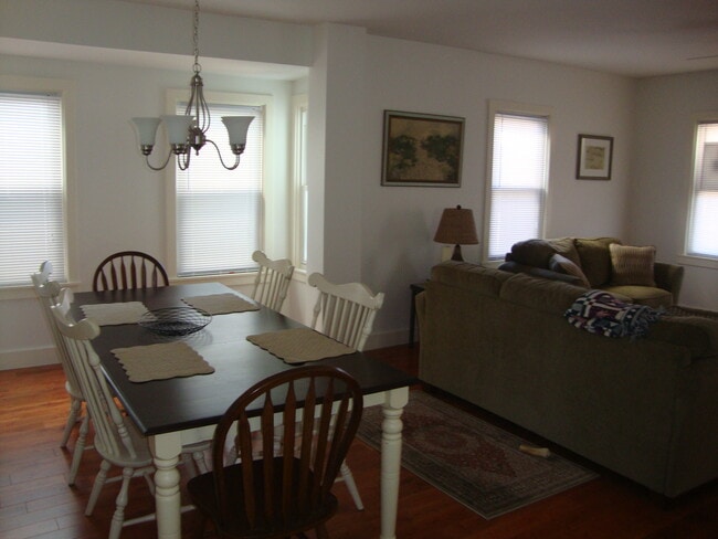 Photo - 20 Narragansett Ave