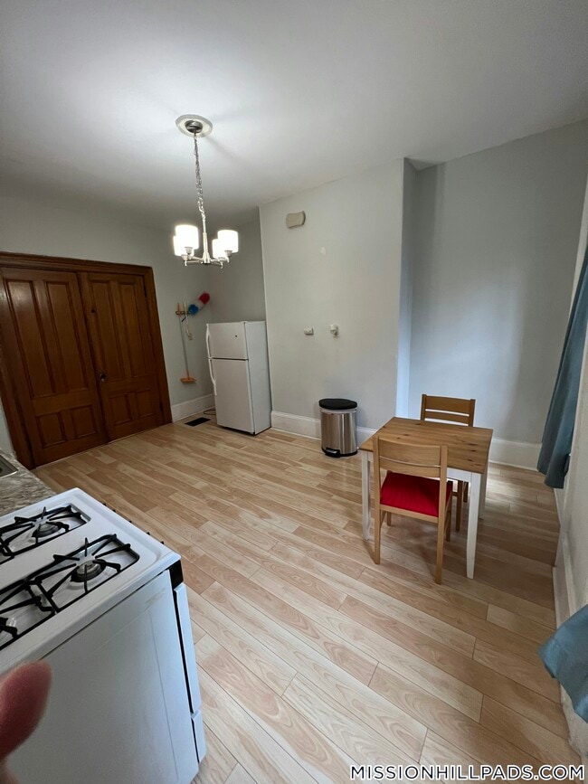 Photo - 94 Mt Pleasant Ave Unit 1