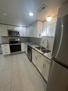 Photo - Newly Updated  3 Bedroom with Washer and D... Unit 3805