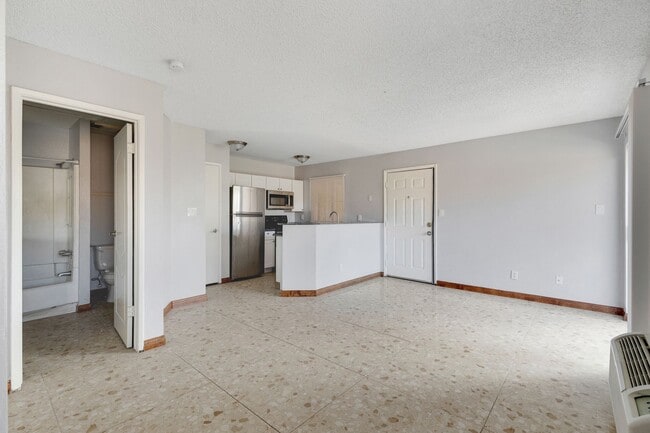 Country Creek Apartments