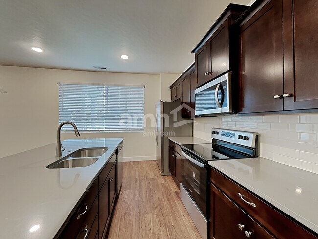 Photo - 7914 Verona Loop SW