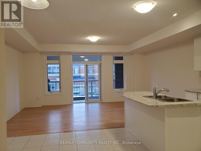 Photo - 31 Luzon Ave
