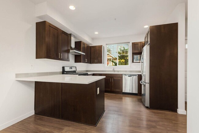 Photo - 5903 185th Ct NE