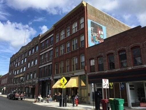 Building Photo - 61 Market St Unit 3C