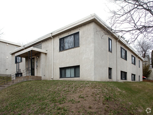 1225 St Clair Avenue