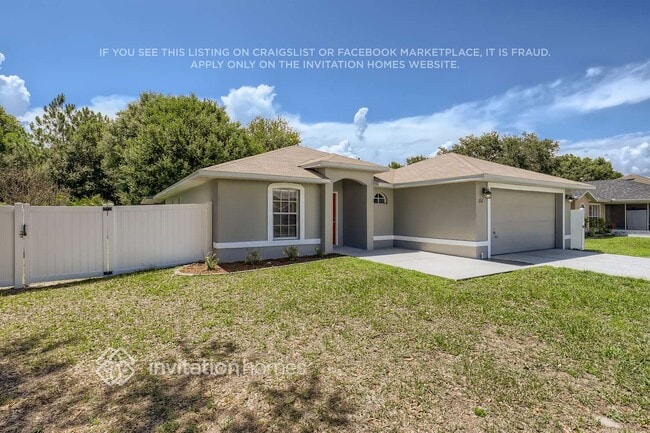 Photo - 210 Banbury Pl