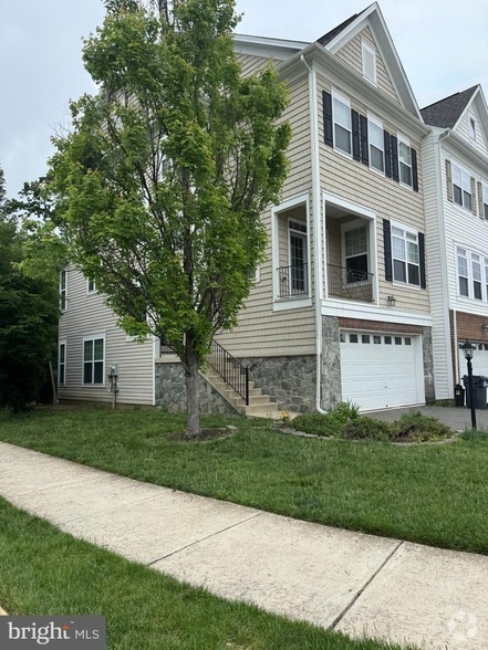 Building Photo - 307 Woodstream Blvd Rental