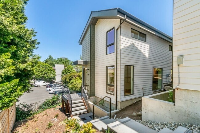Building Photo - Brand New Construction! 2 Bedroom 2.5 Bath... Rental