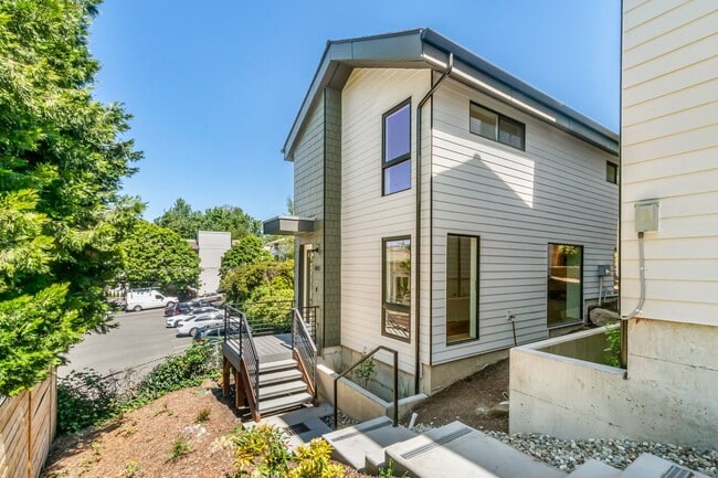 Building Photo - Brand New Construction! 2 Bedroom 2.5 Bath... Rental