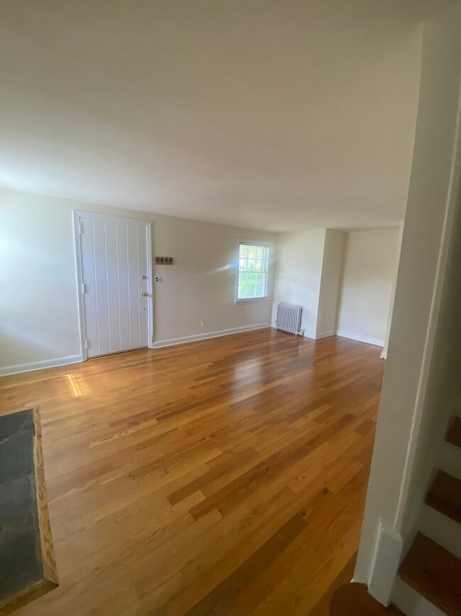 Photo - 621 Greenbrook Rd