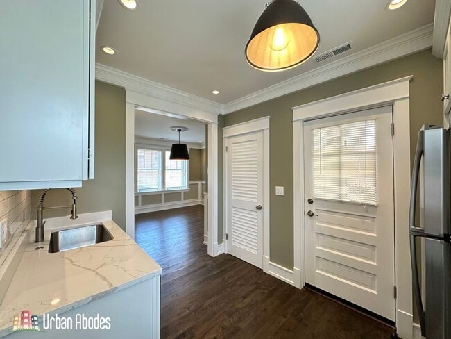 Photo - 1653 W Gregory St Unit J05W