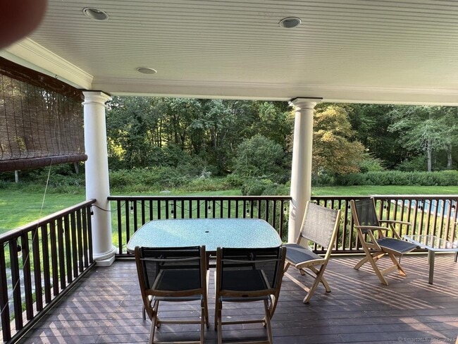 Photo - 120 Merwins Ln
