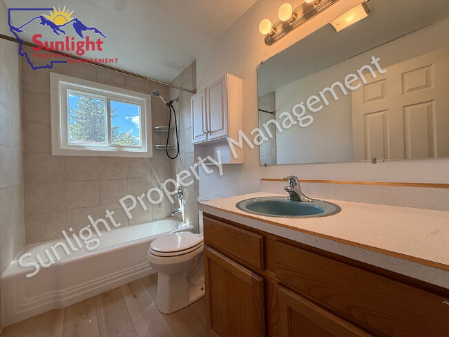 Photo - 2 Bed 1 Bath one side of a Duplex with Fenced Yard