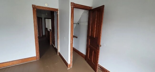 Photo - 82 S 6th Ave House