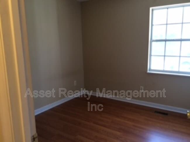 Photo - 4756 Brierley Dr