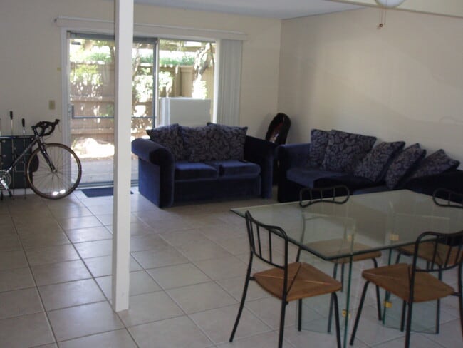 Photo - 422 Alvarado Ave Unidad Davis