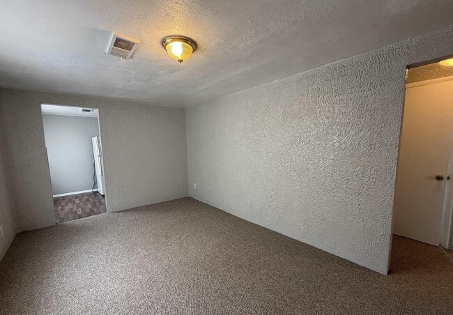 Photo - 3119 N Western Ave