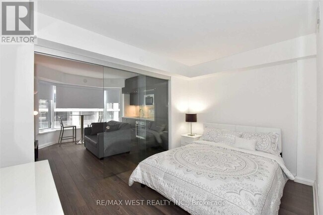 Photo - 155 Yorkville Ave Unit 1209