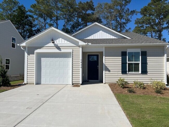 Photo - Cozy New-Build in Leland!