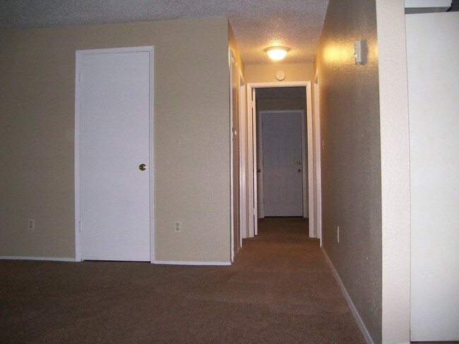 Photo - Madrona Apartments