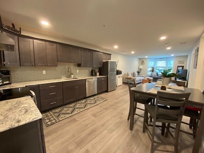 Photo - 949 State Rd Unit 105