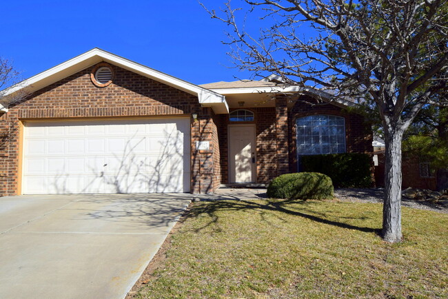 3 Bed 2 Bath 1700 SF - 3 Bed 2 Bath 1700 SF House