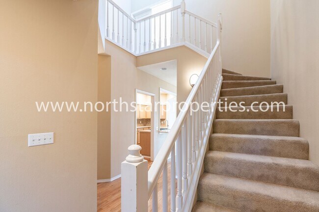 Photo - Lake Oswego First Addition Townhome