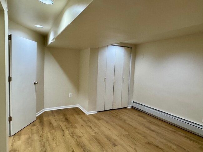 Photo - 5800 N Melvina Ave Unidad G