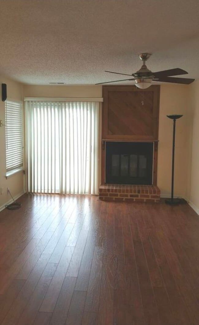 Photo - 726 Quesnel Dr