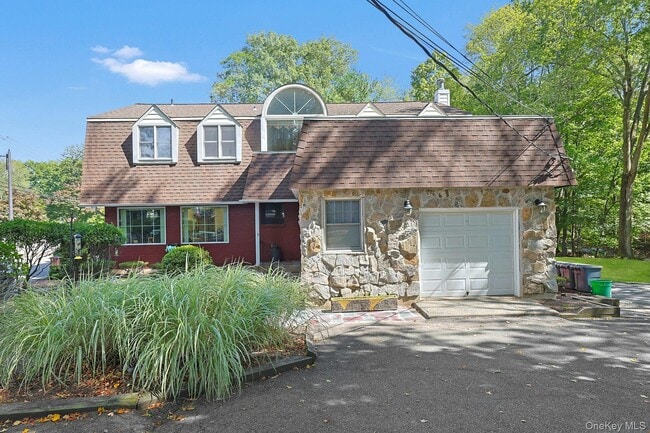Building Photo - 99 New Hempstead Rd Rental