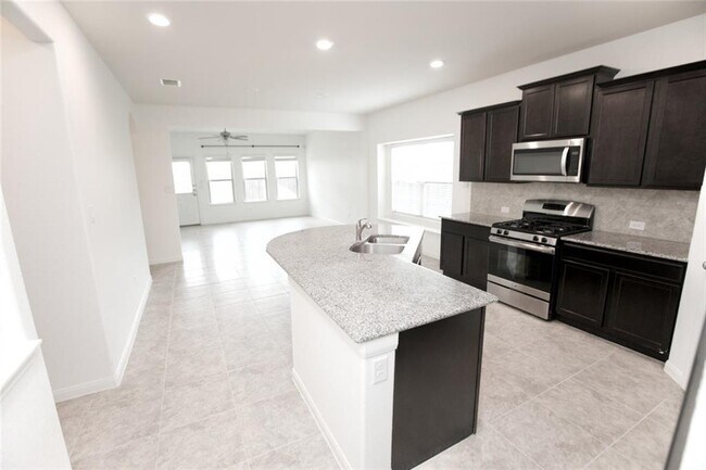 Photo - 361 Shale Cir