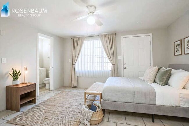 Photo - 302 W Flores St Unidad 3