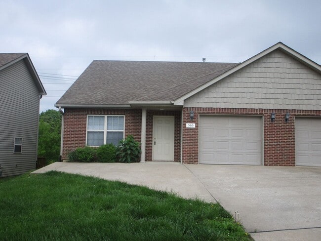 Building Photo - 505-507 Glenstone Dr. Unit 505 Glenstone Dr.