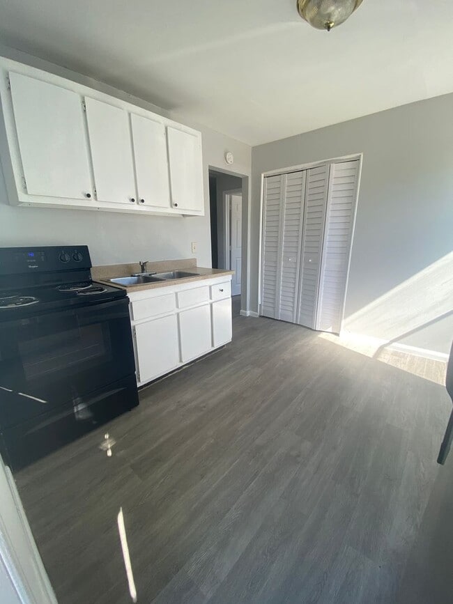 Photo - 920-920 11th Ave N Unit 912