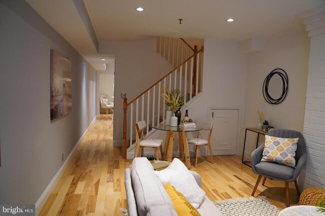 Photo - 1034 Paper Mill Ct