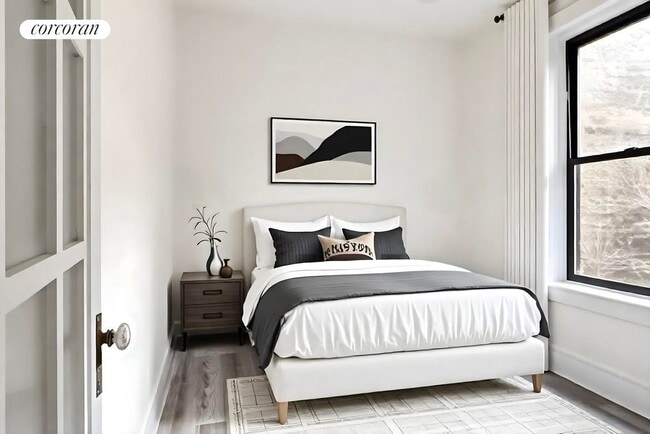 Photo - 128 W 13th St